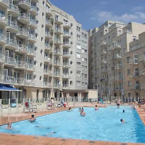  Apartment Zwembad Met Frontaal Zeezicht Belgien